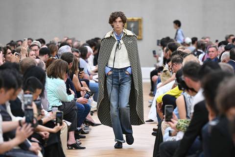 A model presents a creation by Dior Homme for the Menswear Ready-to-wear Spring-Summer 2026 collection as part of the Paris Fashion Week in Paris, on June 27, 2025. (Photo by Bertrand GUAY / AFP)
