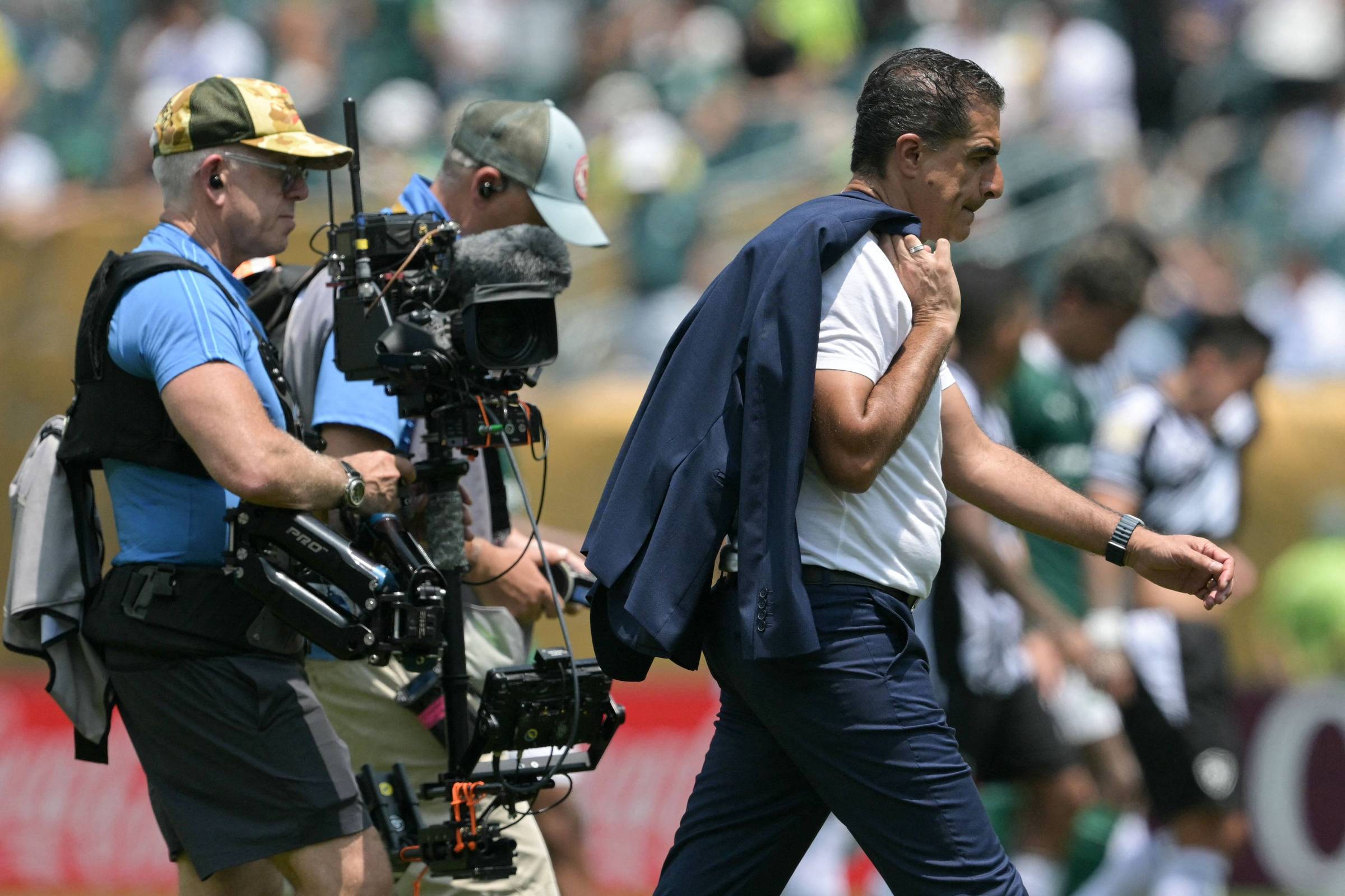 Botafogo demite técnico Renato Paiva após eliminação no Mundial
