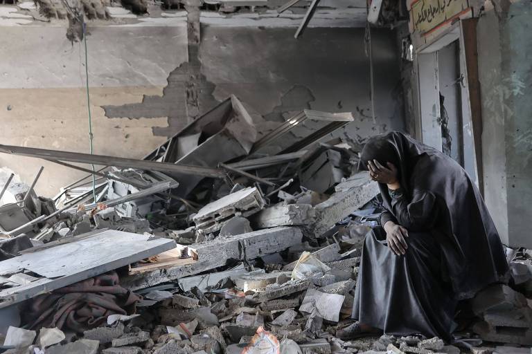 Israel força deslocamento de milhares de palestinos no norte da Faixa de Gaza