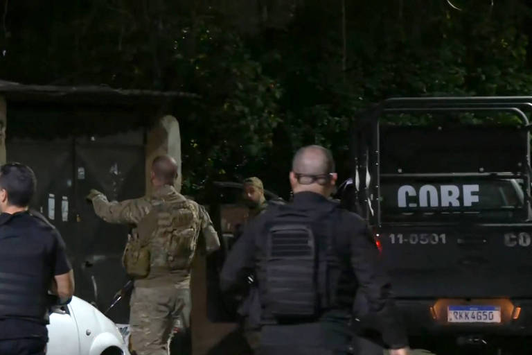 Polícia prende quatro sob suspeita de cometer estupros virtuais e tortura contra mulheres