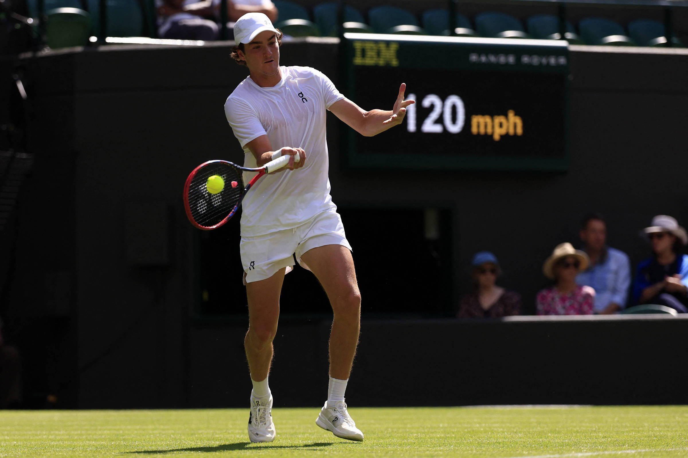 João Fonseca vence britânico em 1ª participação na chave principal de Wimbledon
