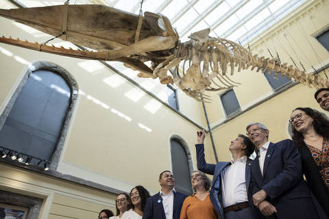 RIO DE JANEIRO, RJ, BRASIL, 30-06-2025: Evento no Museu Nacional do Rio de Janeiro com a presença do Ministro de Estado da Educação, Camilo Santana ; Roberto Medronho, reitor da UFRJ; Andrea Costa, vice-diretora do Museu Nacional; Ronaldo Fernandes, diretor técnico-científico do Museu Nacional e Lucia Basto, gerente executiva do Projeto Museu Nacional Vive. Juntos eles fazem o anúncio de uma iniciativa inédita: 