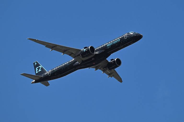 Embraer vende 55 aviões para aérea SAS por R$ 21,7 bi e entrega aeronaves para o Paraguai