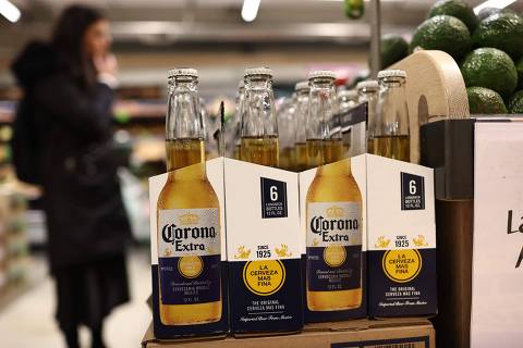 NEW YORK, NEW YORK - FEBRUARY 03: Corona beers from Mexico are displayed for sale at a Whole Foods store on February 03, 2025 in New York City. U.S. President Donald Trump signed an executive order enacting 25% tariffs on imports from Canada and Mexico and also placing a 10% levy on imports from China. Since it's signing, U.S. and Mexico reached an agreement that will delay a 25% tariff on all Mexican imports for one month, after Mexico agreed to ramp up security at its border.   Michael M. Santiago/Getty Images/AFP (Photo by Michael M. Santiago / GETTY IMAGES NORTH AMERICA / Getty Images via AFP)