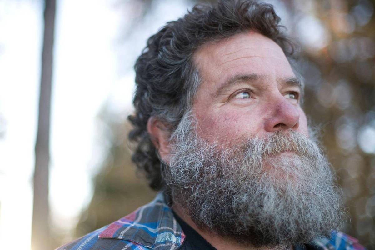 Barbas têm mais micróbios que privadas? O que diz a ciência