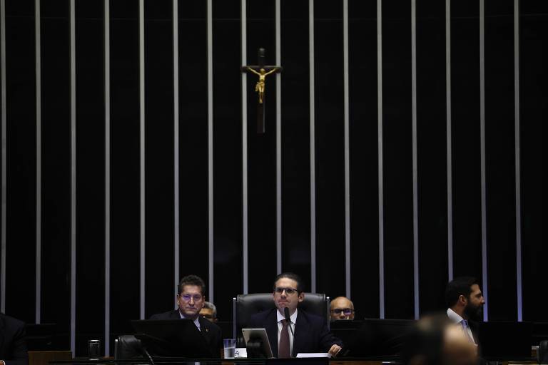Congresso segue aprovando projetos que elevam gastos enquanto cobra cortes do governo