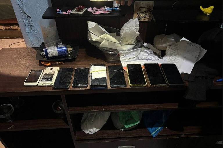 Polícia apreende 8 adolescentes investigados sob suspeita de promover ataques pela internet
