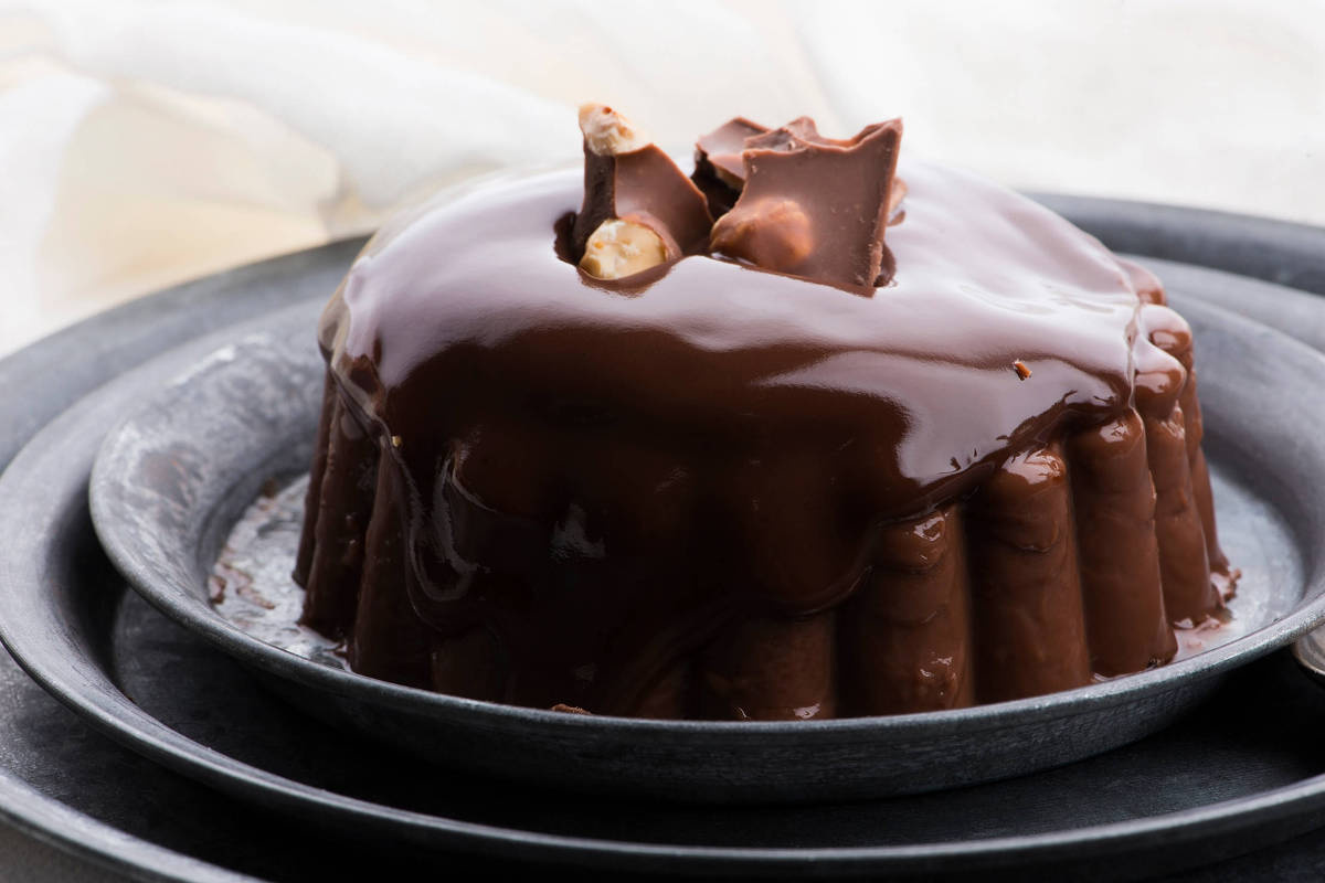 Aprenda receita fácil de pudim de chocolate meio amargo