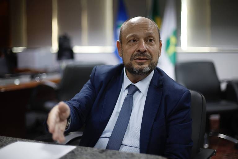 Ministro da Previdência tira poderes de presidente do INSS para fazer nomeações no órgão
