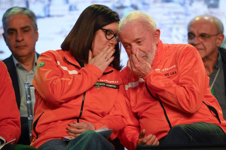 Lula diz que presidente da Petrobras parece 'frágil' e 'bobinha', mas é competente