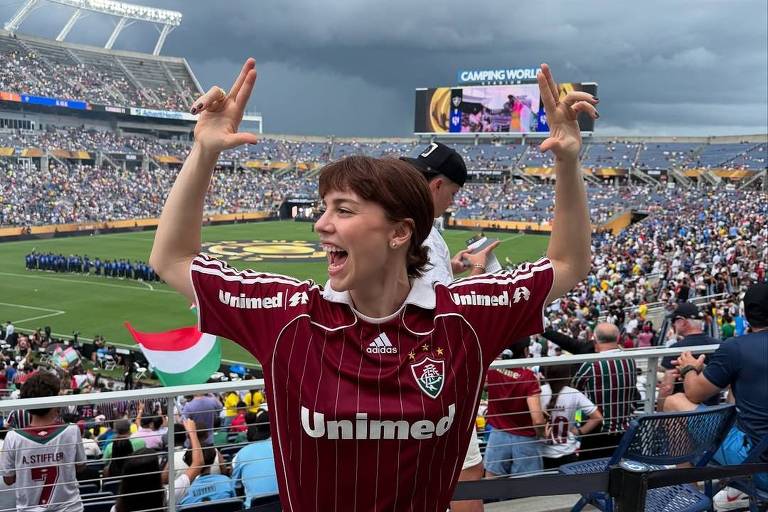 Alice Wegmann comemora vitória do Fluminense