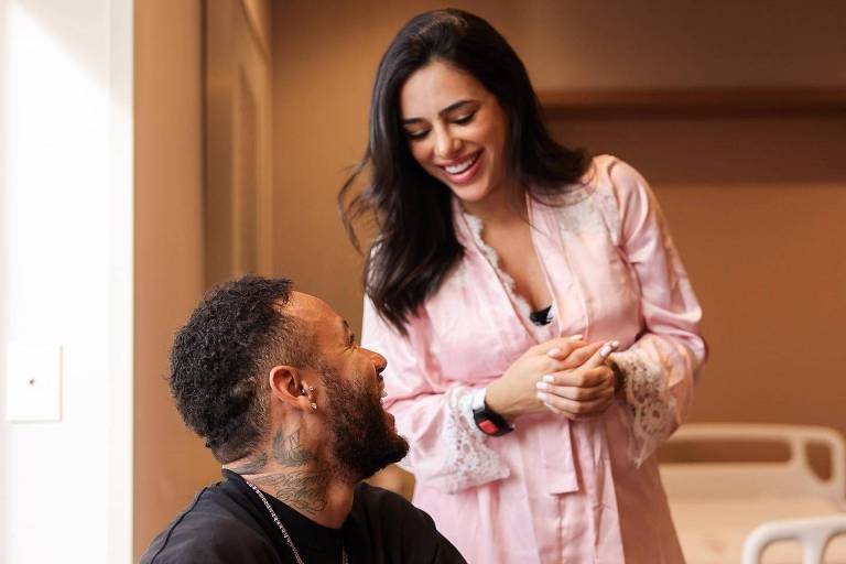 Neymar e Bruna Biancardi com a filha Mavie