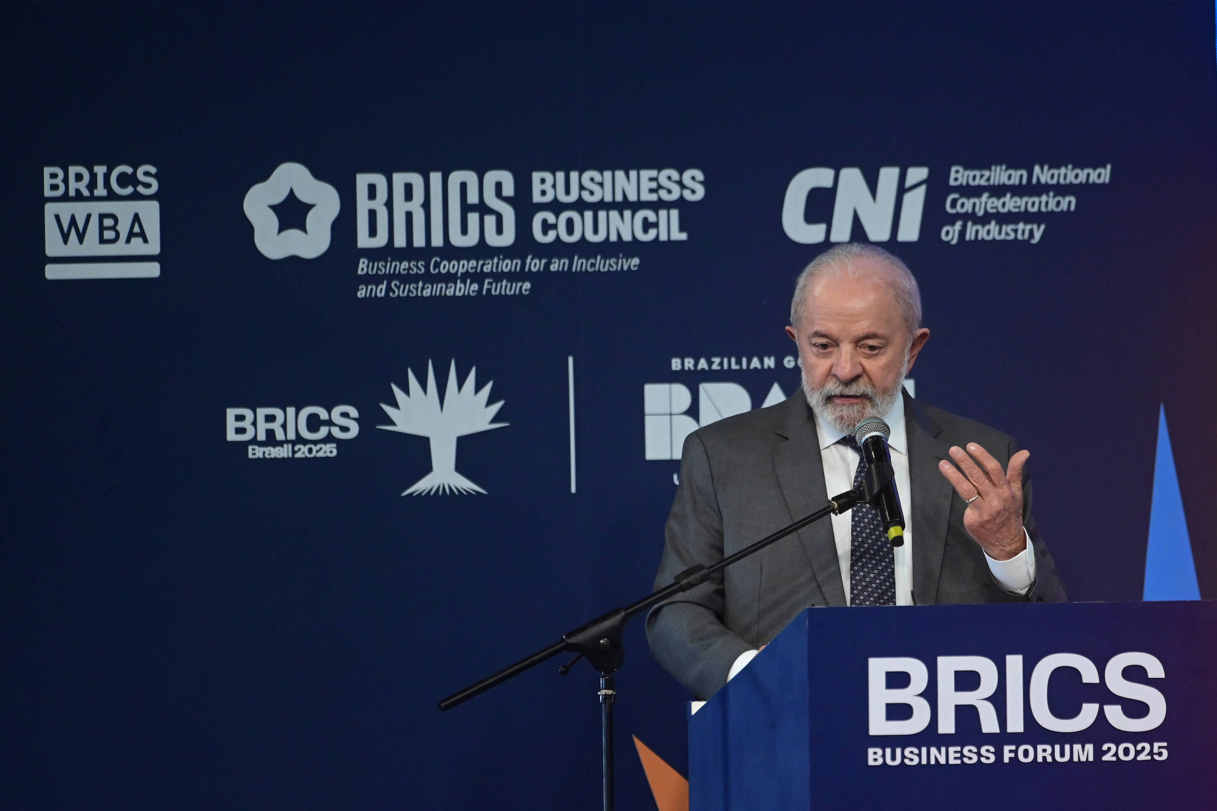 Brics alerta que medidas sobre clima não devem ser usadas para disfarçar restrição ao comércio
