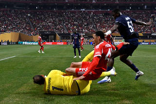 FIFA Club World Cup - Quarter Final - Paris St Germain v Bayern Munich