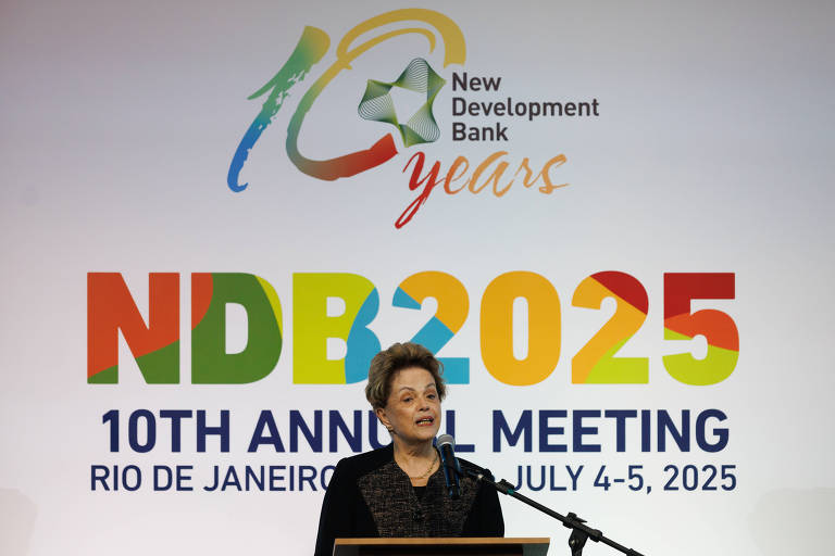 Líderes manifestam apoio a Dilma no comando do banco do Brics em meio a críticas de gestão