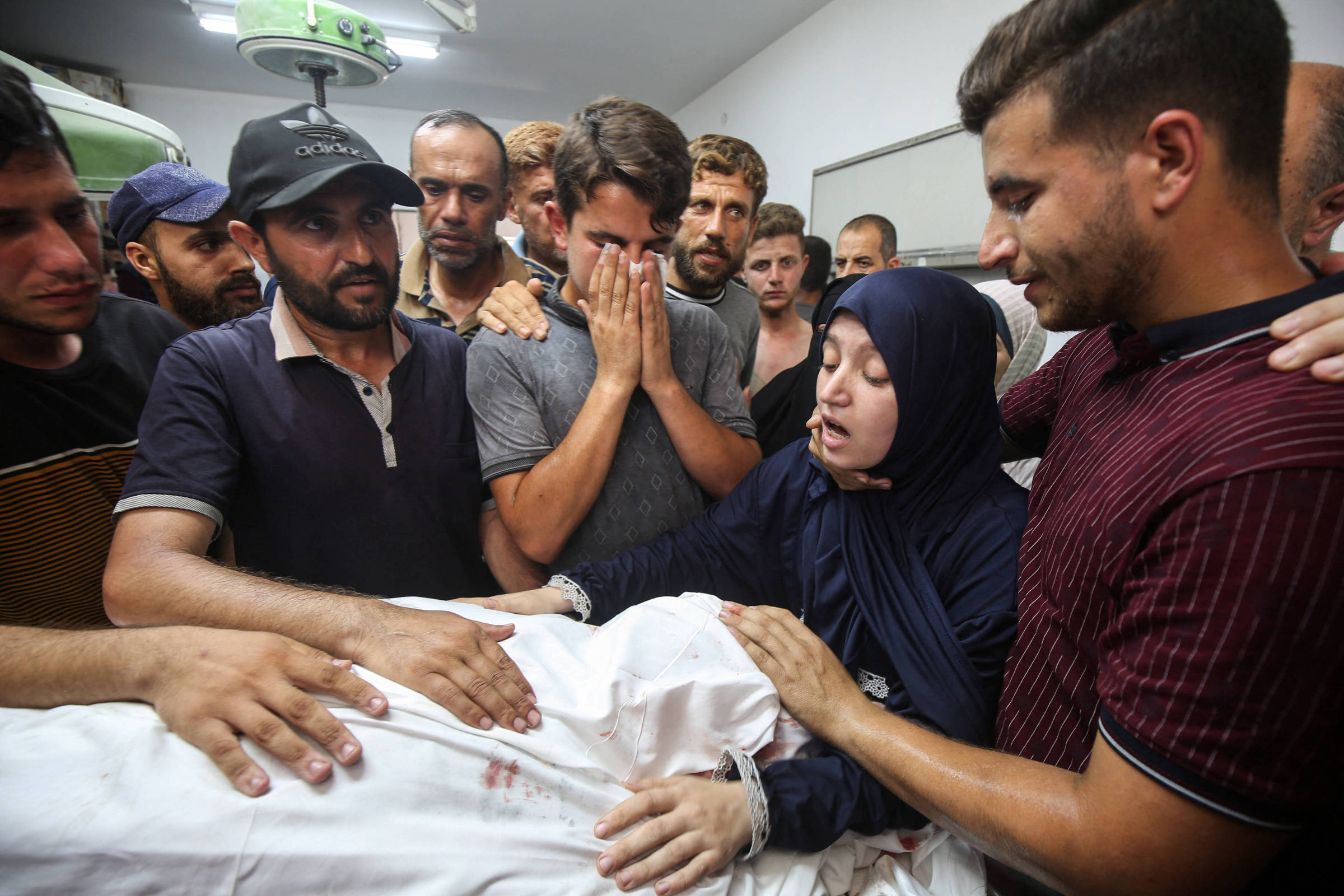 Morte de médico em Gaza em ataque israelense devasta comunidade médica