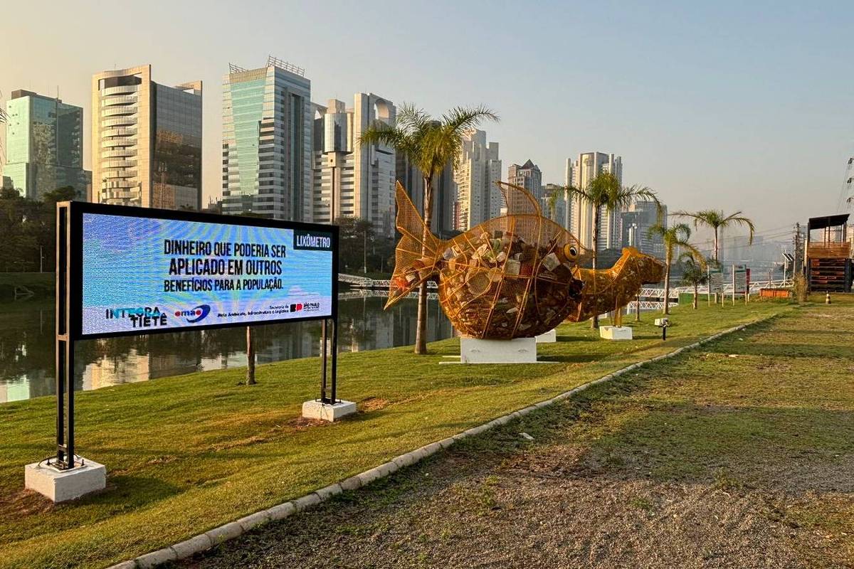 Rio Pinheiros registra aumento de 21% na coleta de lixo flutuante em 2025
