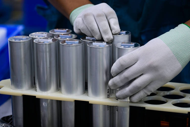 BNDES aprova R$ 220 bilhões no Nova Indústria Brasil