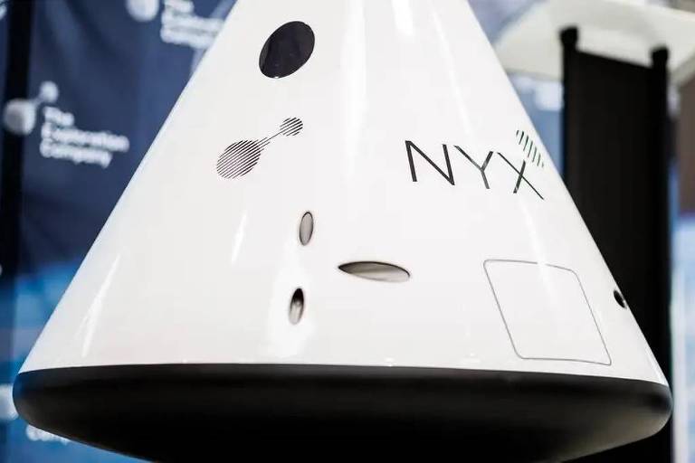 Empresa perde cápsula espacial com cinzas de 166 pessoas
