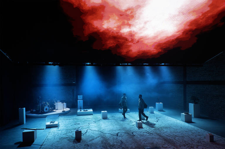 Conheça o Teatroiquè, espaço cultural que mistura teatro e estúdio de cinema