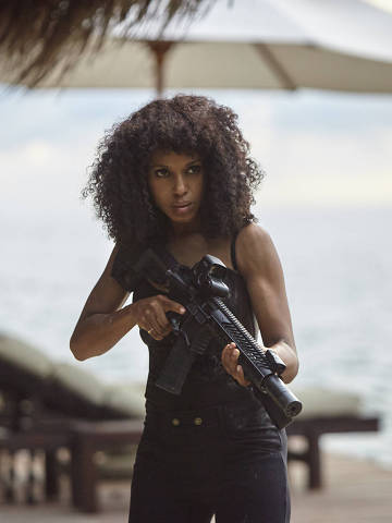 Kerry Washington como Syrah em cena do filme 'Shadow Force: Sentença de Morte'