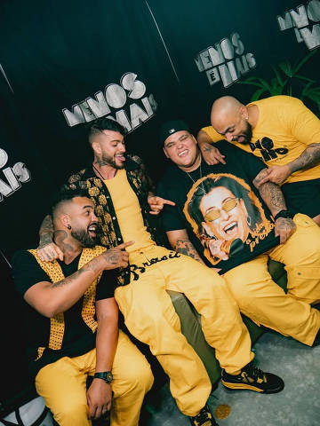 Grupo de pagode Menos é Mais