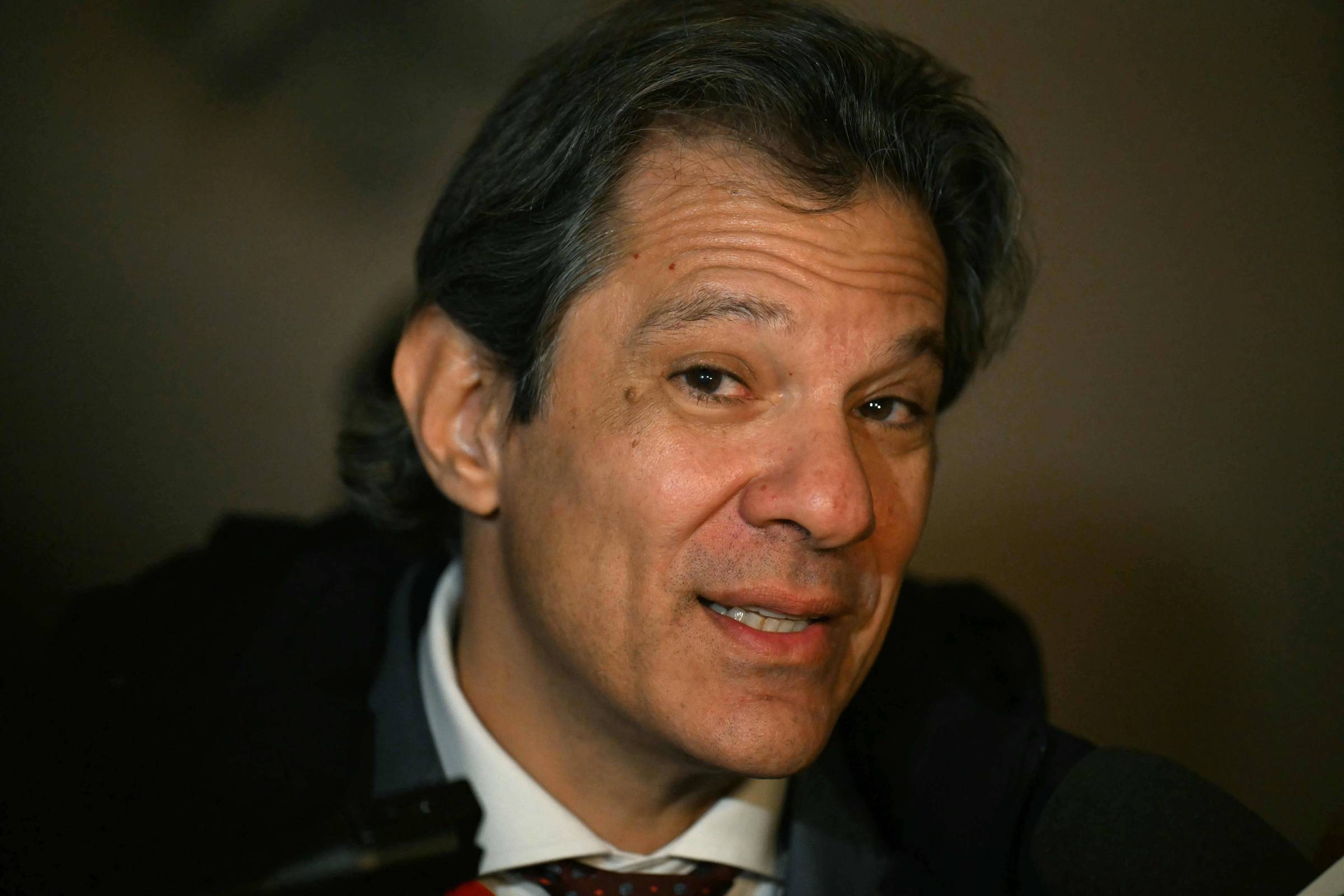 Haddad diz que sobretaxas de Trump são políticas e acusa família Bolsonaro de conspiração