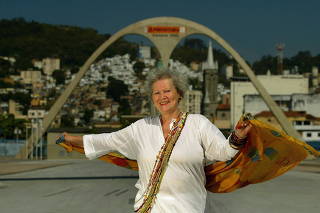 Carnavalesca Maria Augusta