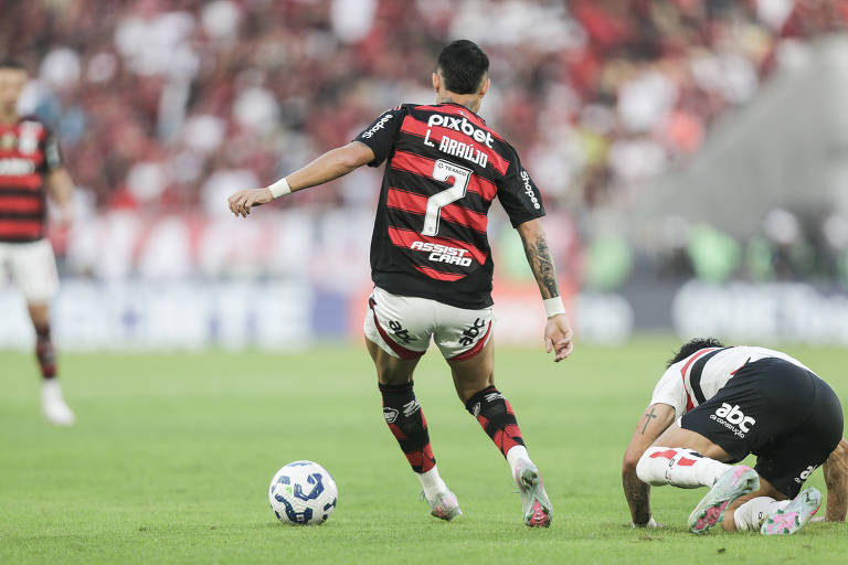 Na retomada do Brasileirão, Flamengo domina e vence o São Paulo no Maracanã