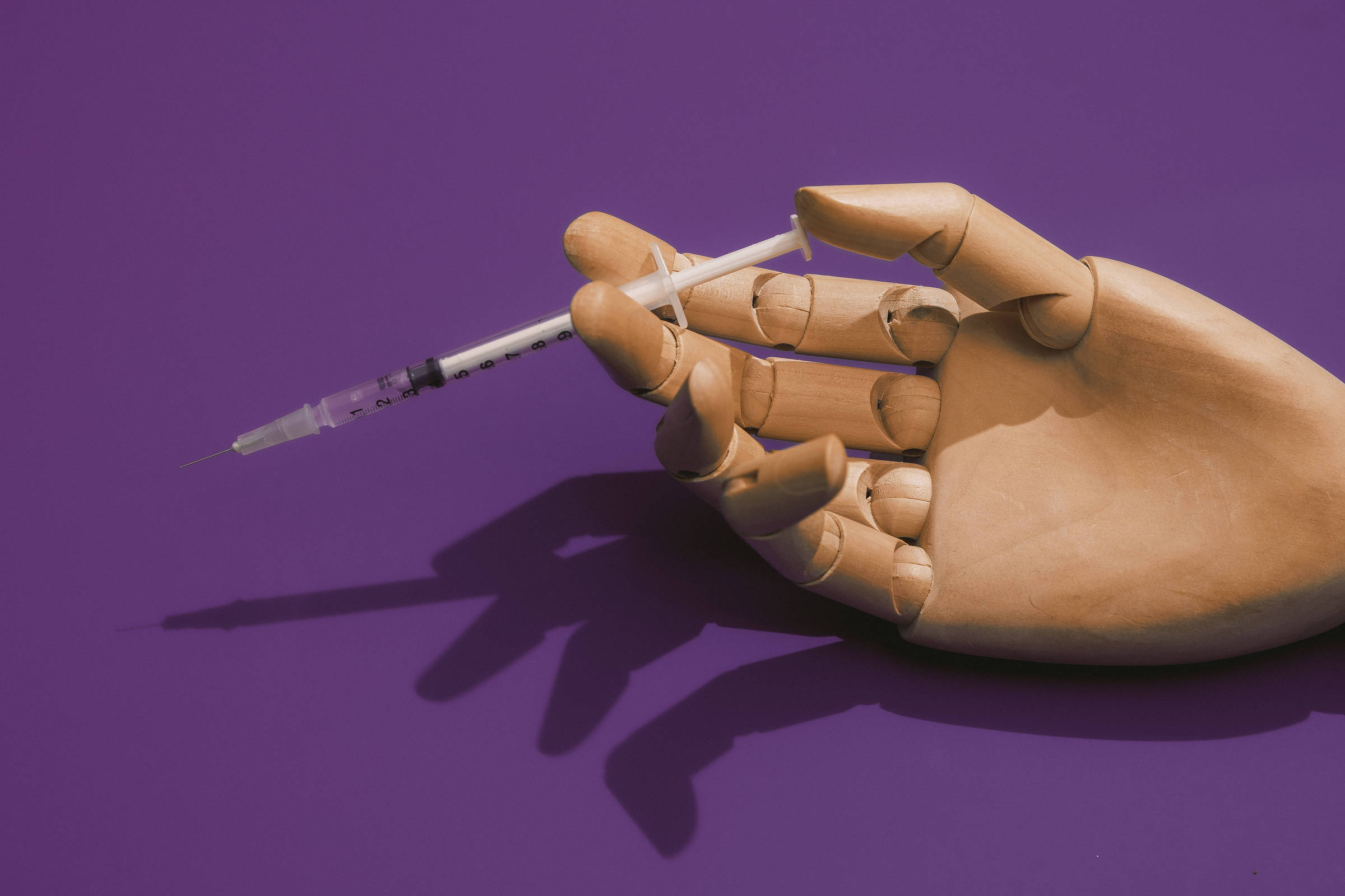 Alta de reações alérgicas evidencia falta de acesso a caneta de adrenalina