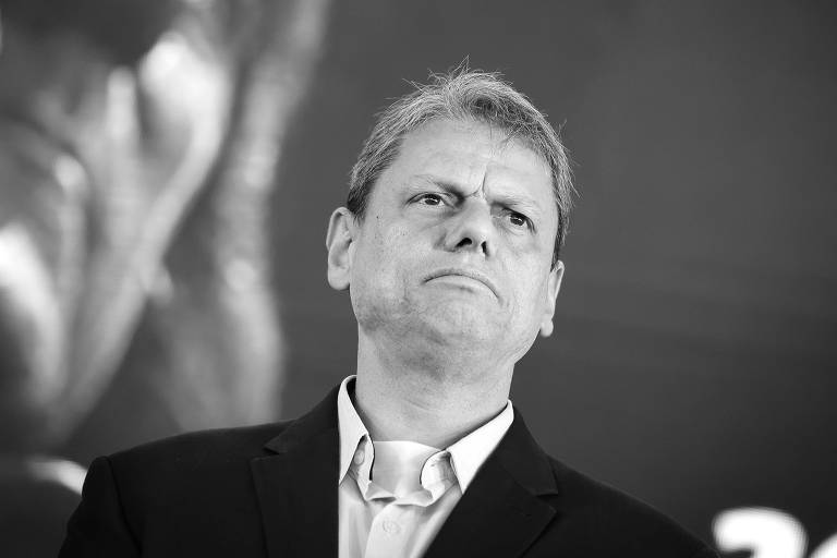 Tarcísio se queima no tiroteio entre Trump e Lula