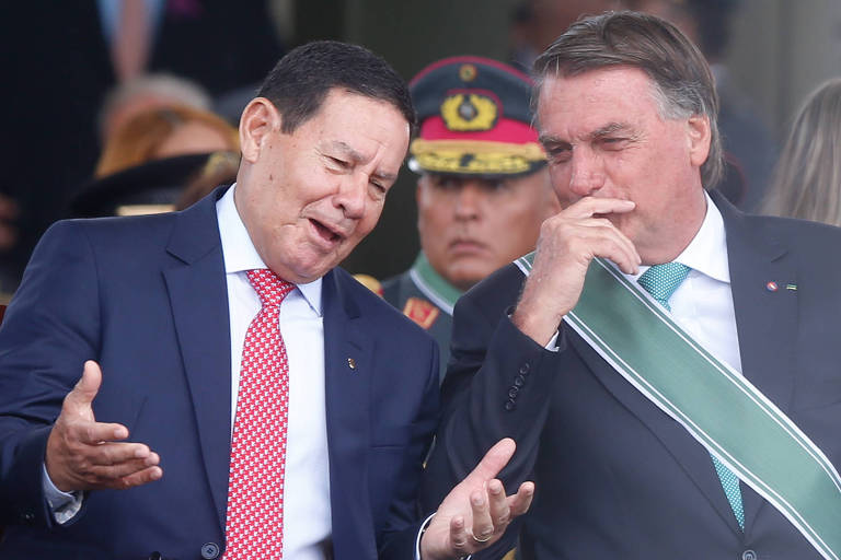 Mourão reage a Trump e diz que Bolsonaro é caso interno: 'Não venha meter o bedelho'