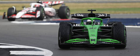 Formula One F1 - British Grand Prix - Silverstone Circuit, Silverstone, Britain - July 6, 2025 Sauber's Nico Hulkenberg in action during the race REUTERS/Jaimi Joy