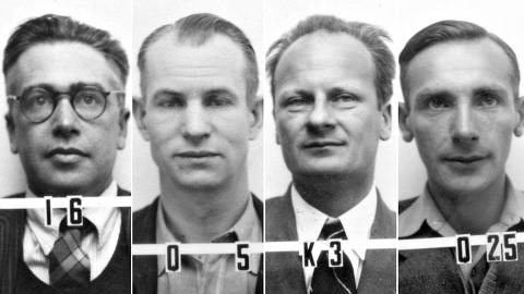 Da esquerda para a direita, a foto do crachá usado no Projeto Manhattan dos físicos Emilio Segrè, Edwin M. McMillan, Hans Bethe e Joseph Rotblat. Eles estão entre os 26 cientistas do projeto premiados com o Nobel antes, durante ou após a empreitada