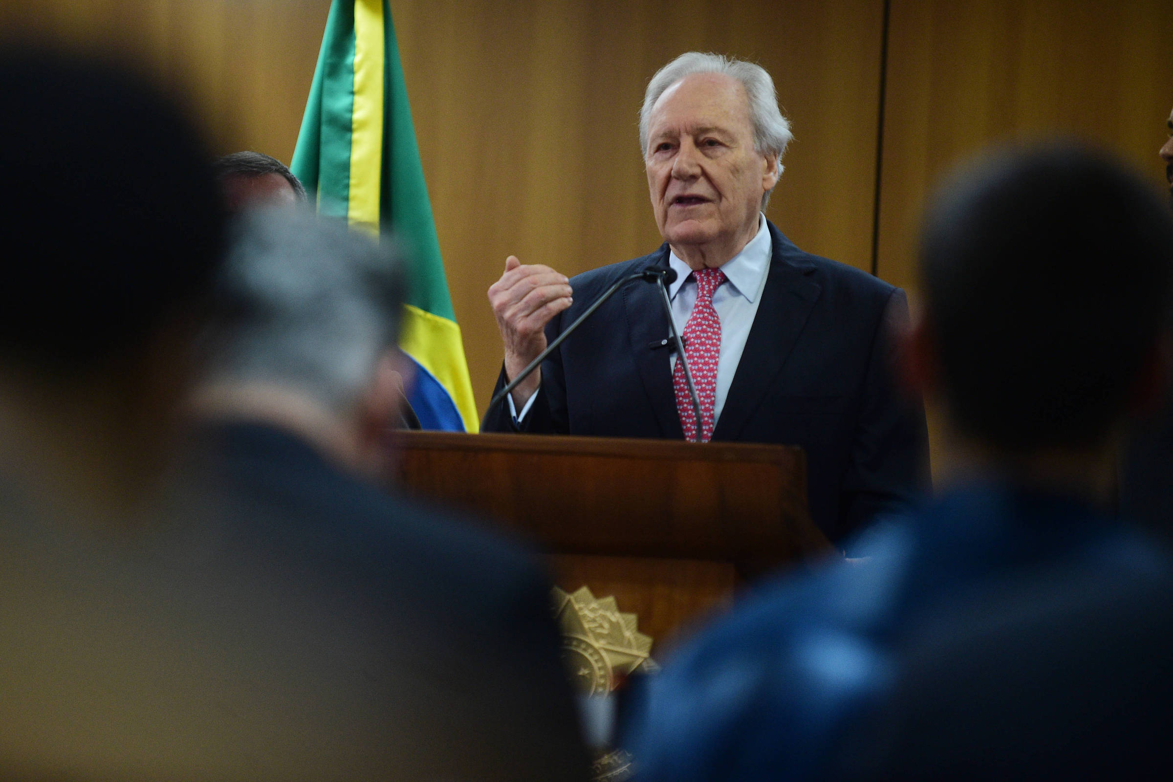 Governo minimiza mudança na PEC da Segurança em comissão da Câmara