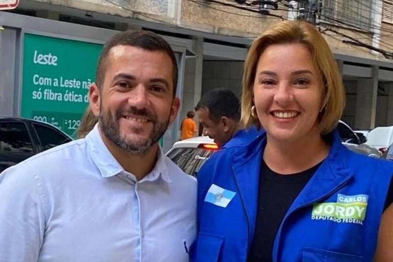 Ministério Público investiga assessora de deputado Carlos Jordy por trabalhar em salão de beleza