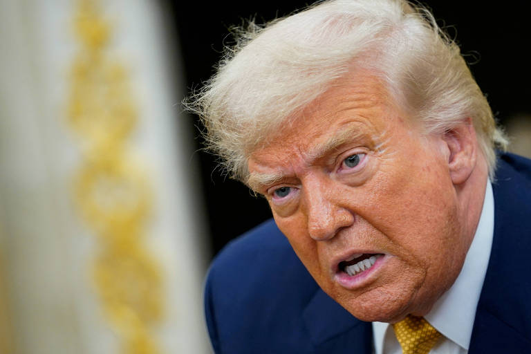 Comerciários vão à 25 de Março protestar contra Trump