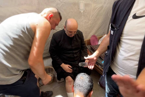 https://f.i.uol.com.br/fotografia/2025/07/17/17527452386878c516c784f_1752745238_3x2_th.jpg