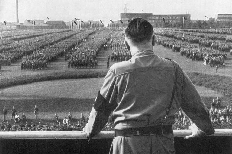 100 anos de 'Minha Luta': como livro de Hitler desbanca tese de que nazismo é socialista