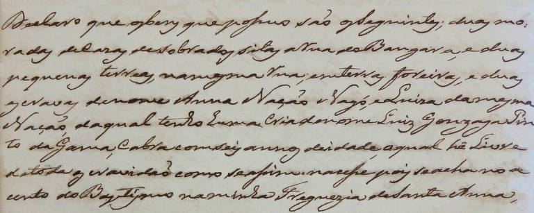 A imagem apresenta um texto manuscrito em uma folha de papel. O texto é escrito em uma caligrafia cursiva, com traços fluidos e algumas palavras destacadas. A tinta parece ser de cor marrom, e o papel tem uma coloração clara, possivelmente envelhecido. O conteúdo do texto não é legível devido à sua natureza manuscrita e ao estilo da caligrafia.
