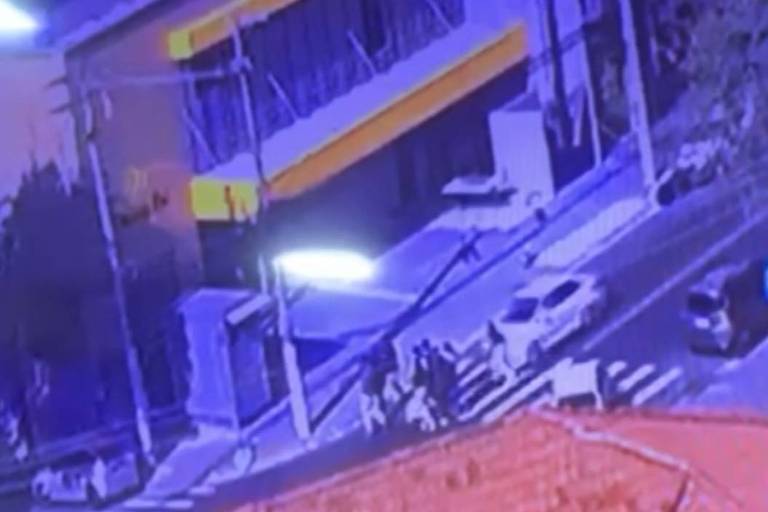 Grupo é atropelado na faixa de pedestres na zona sul de São Paulo