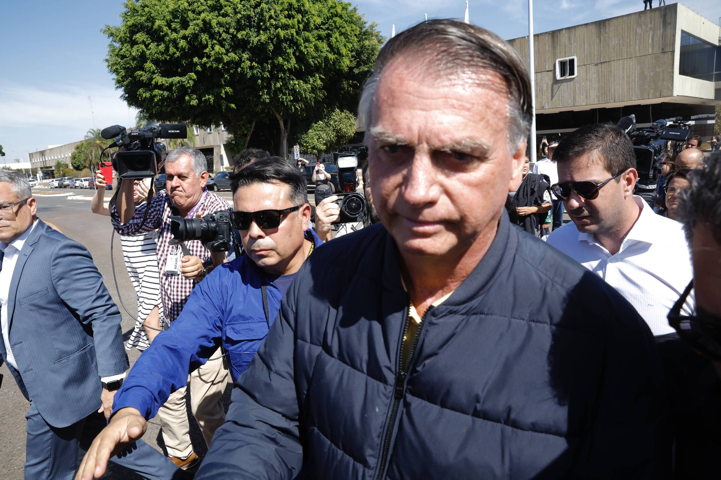 Moraes cita Machado e Lincoln para justificar ação contra Bolsonaro