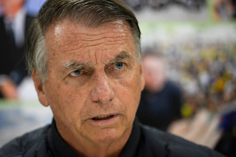 Promotoria no DF pede para polícia investigar Bolsonaro por associação de Lula a ex-ditador sírio