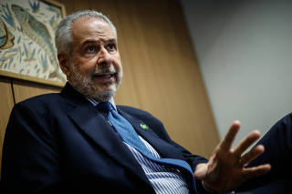 Embaixador André Lago concede entrevista no Palácio do Itamaraty
