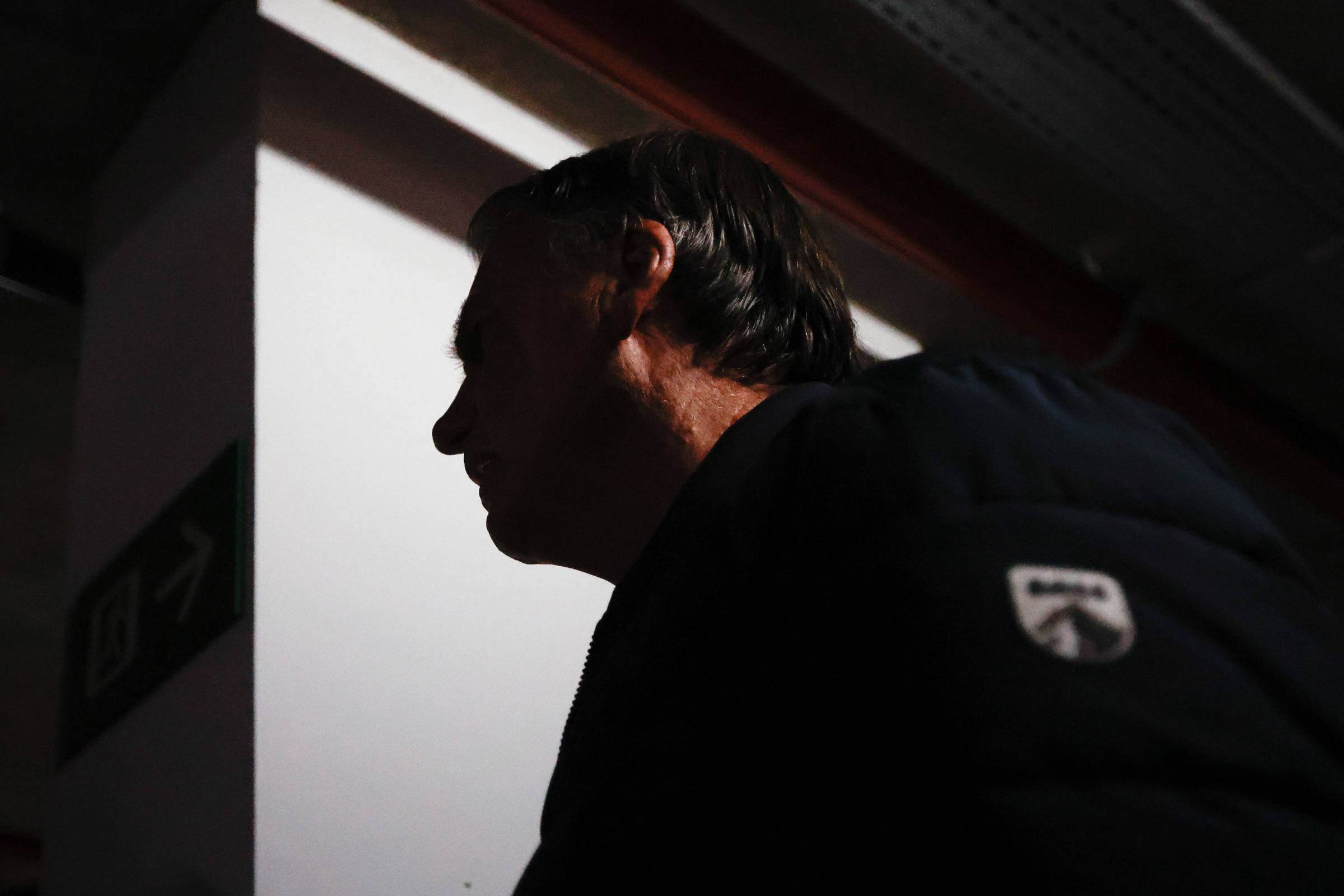 STF passou a desconfiar de fuga quando Trump insistiu que Bolsonaro é 'perseguido político'