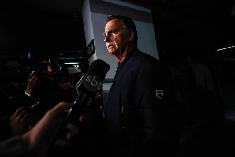 Tornozeleira antecipa afastamento de Bolsonaro do palco político e amplia pressão na sucessão