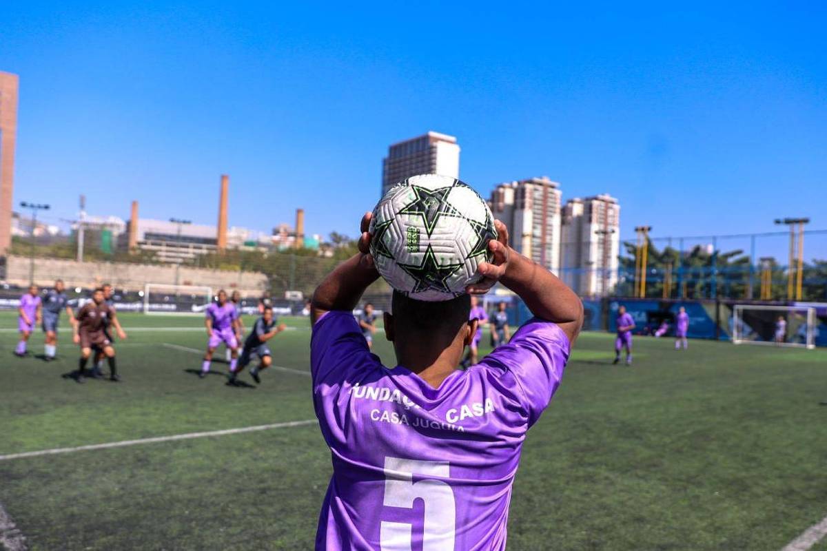 Torneio de futebol reúne em SP 100 adolescentes que cumprem medidas socioeducativas de 5 estados
