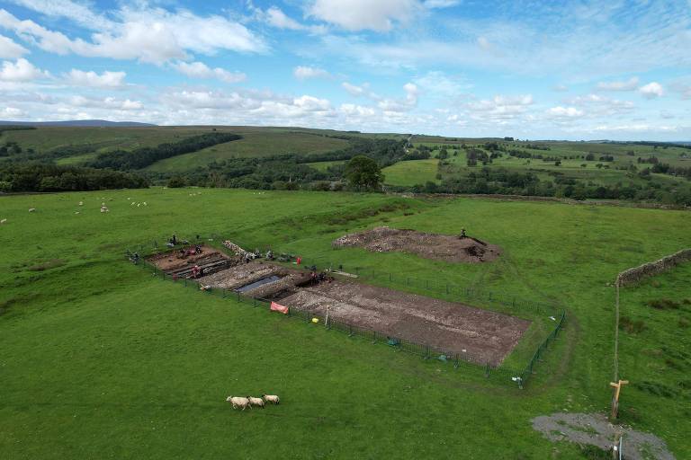 Local onde foi feita a escavação no forte romano de Magna, na Inglaterra