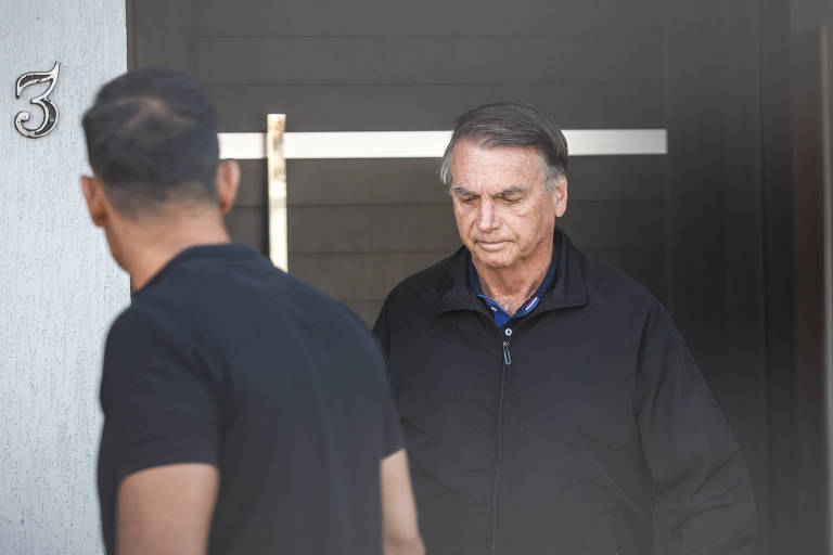 Moraes proíbe divulgação de entrevistas de Bolsonaro nas redes sociais
