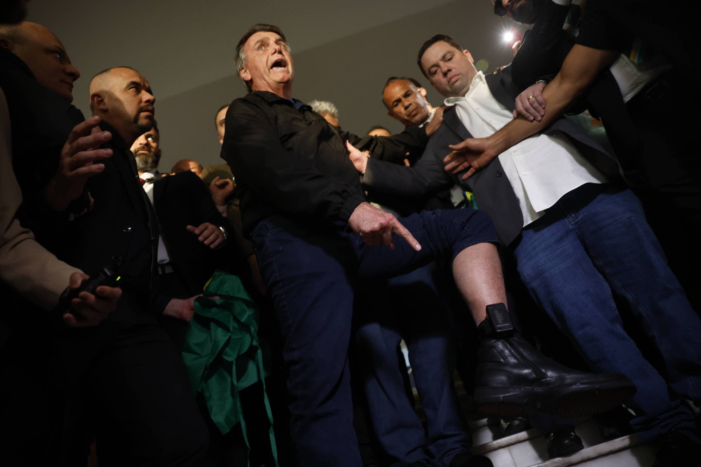 Decisão de Moraes abala estratégia de bolsonaristas, que preparam reação no Congresso e nas ruas